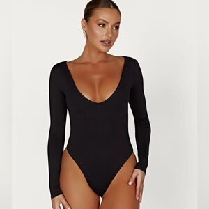 MESHKI NWT V Neck Bodysuit Sz XS